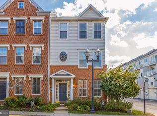 7045 Little Thames Dr, Gainesville, VA 20155