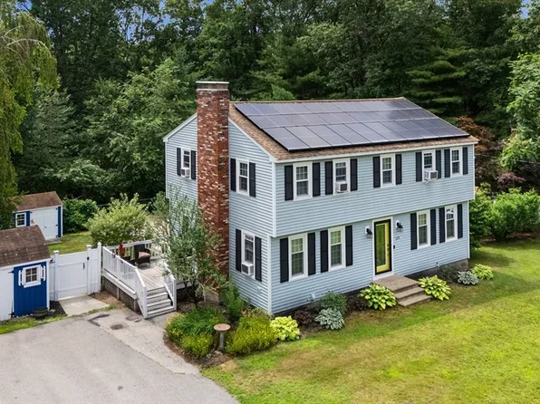 129 Cranberry Rd, Dracut, MA 01826