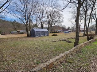 200 E Spring St, Ozark, AR 72949