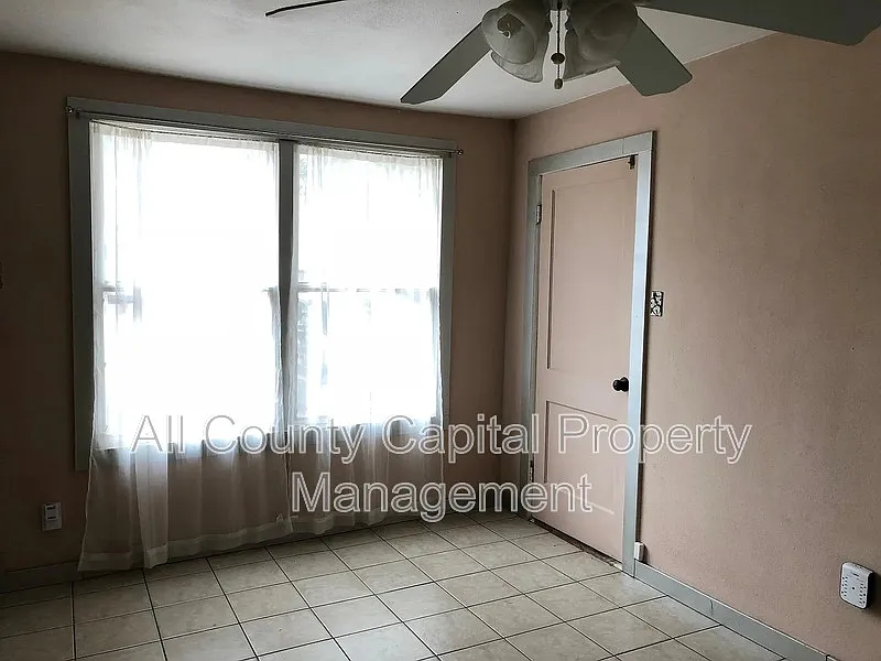 1 bed, 1.0 bath, 527 sqft, $1,400 — Photo 4