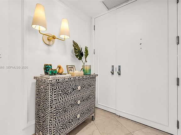 5th image of 848 Brickell Key Dr APT 1102