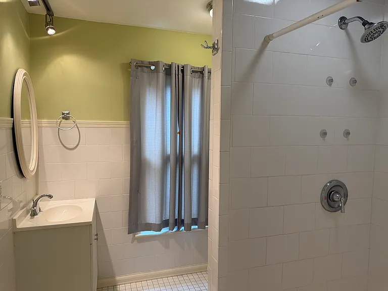32 Hamilton St #1 — Photo 6