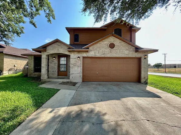 8701 Martinique Dr, Laredo, TX 78045