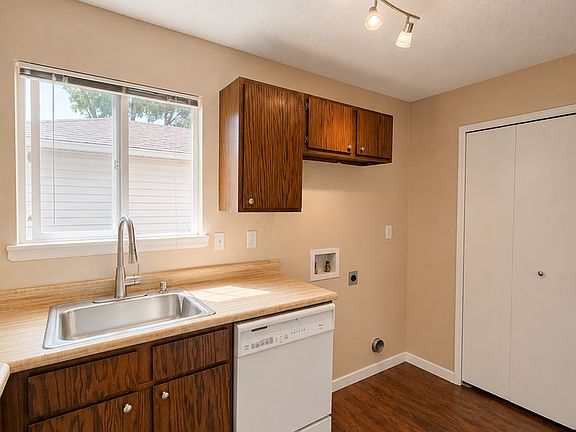 4th image of 1429 10th St