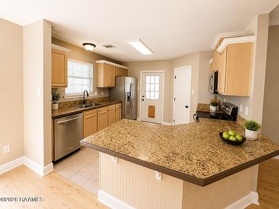 4th image of 603 Emancipation Dr
