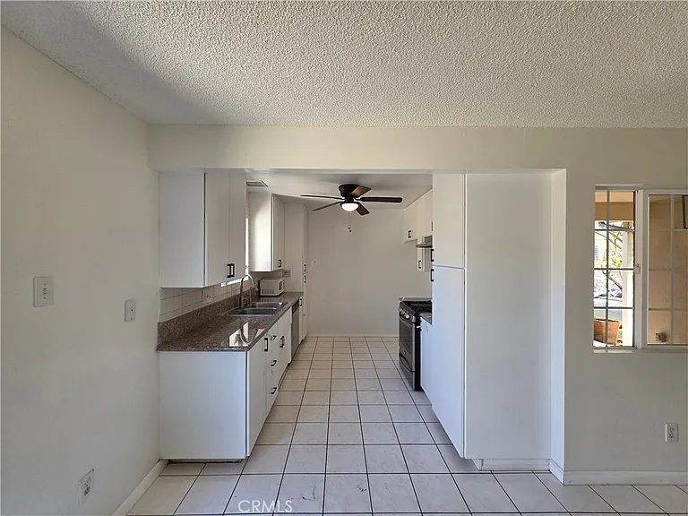 8920 Haddon Ave — Photo 2