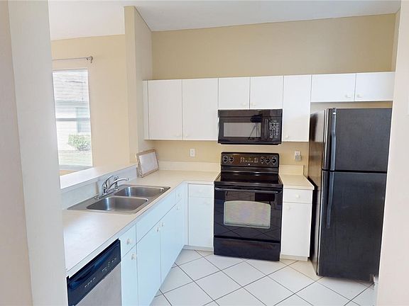 3rd image of 3604 Cedar Oak Dr APT 108