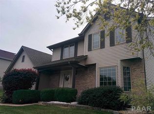 5600 W Timberedge Dr, Peoria, IL 61615