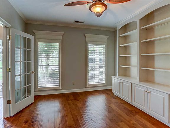 5th image of 9616 Cedar Mist Cv E
