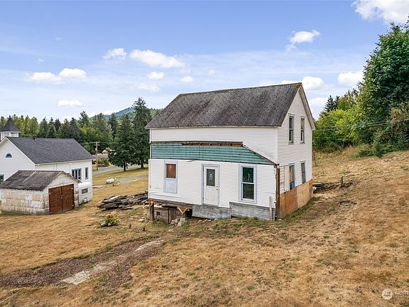 2nd image of 104 Grant Street