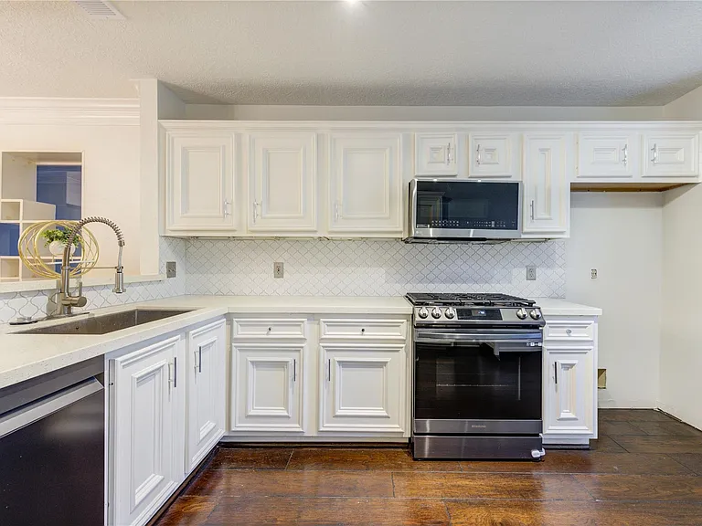 21450 Park Post Ln — Photo 20