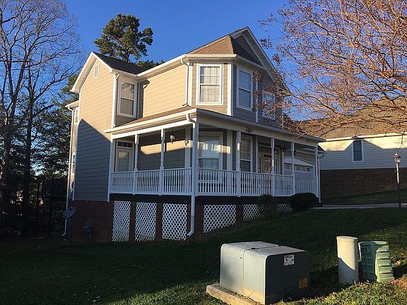 4th image of 1039 Cottage Stone Ln NE