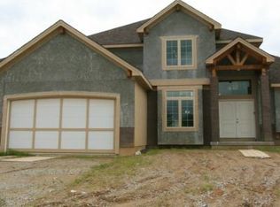 4511 Verona Dr, Riverside, MO 64150