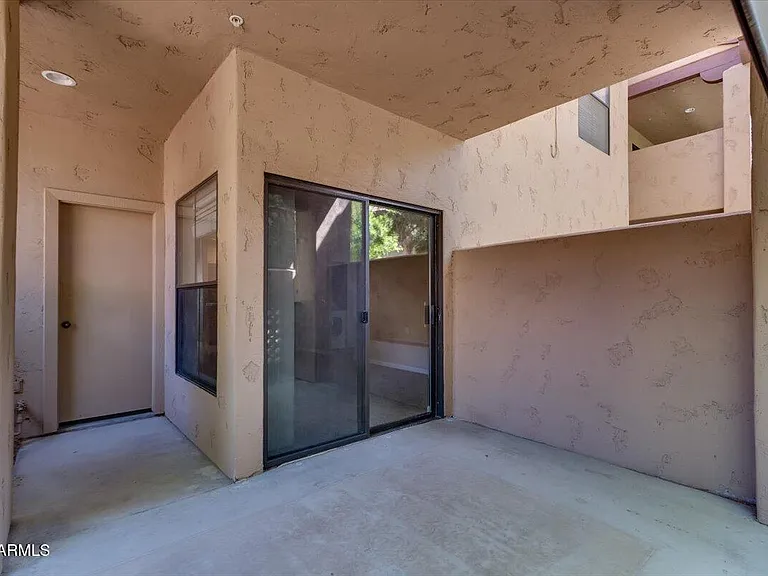 1351 N Pleasant Dr #1060 — Photo 20