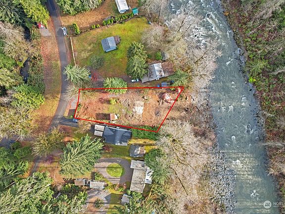 3rd image of 22112 N River Drive