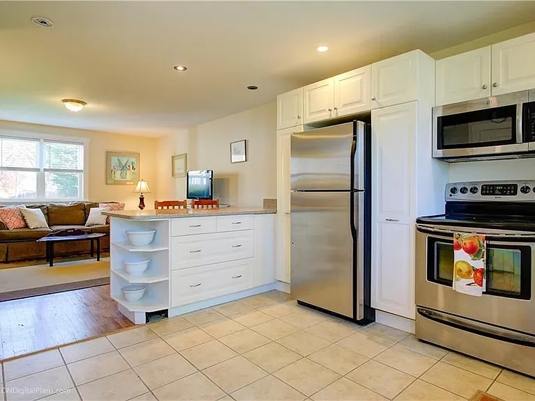 70 Carroll Ave #1113 — Photo 3