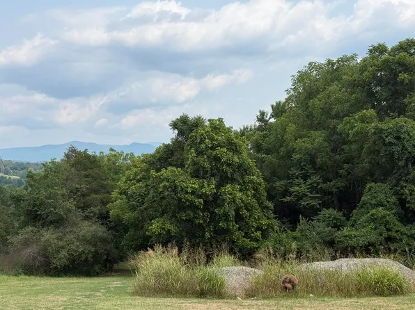 Scotland Dr, Lexington, VA 24450
