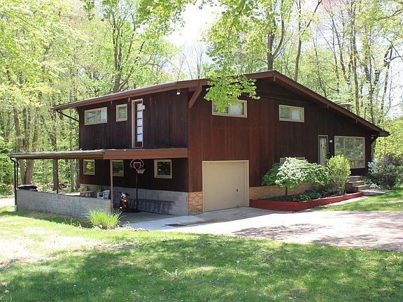 2nd image of 5755 Brookwood Dr