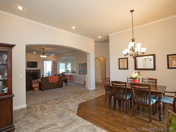 5th image of 2635 Elkhorn Dr