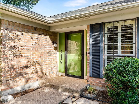 5th image of 2825 Chimney Hill Dr