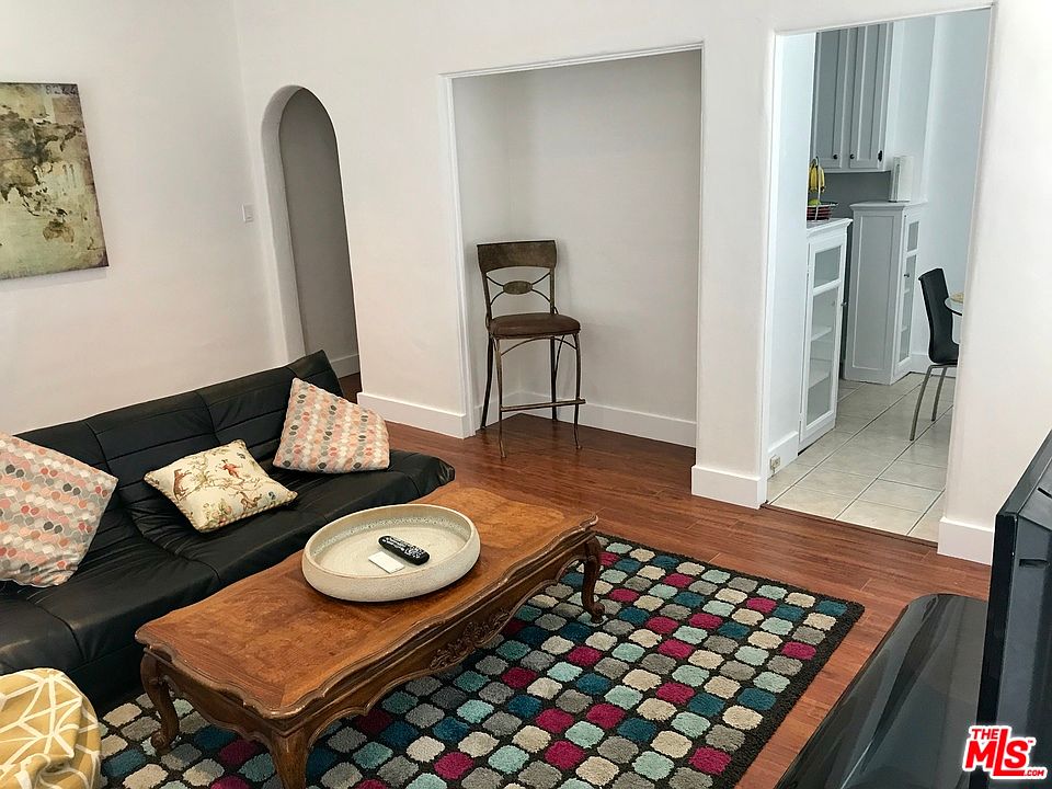 1st image of 141 S Elm Dr APT 4