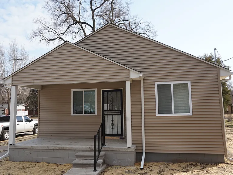 26102 Carlysle St — Photo 1