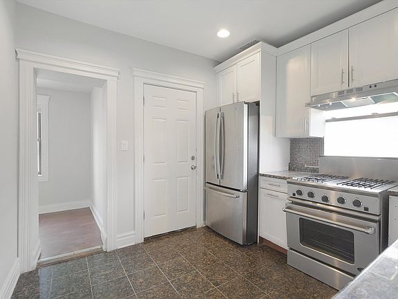 4th image of 946 N Homan Ave