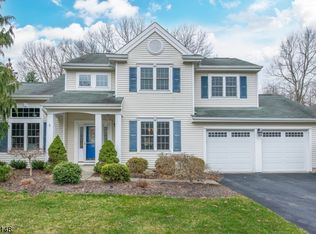 32 Winding Brook Ln, Oak Ridge, NJ 07438