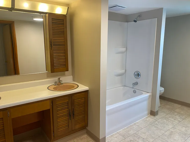 53760 Farmington Rd — Photo 13