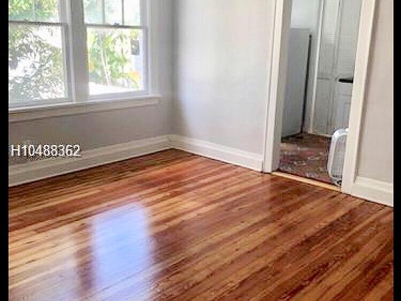 5th image of 1521 SE 2nd Ct APT 2