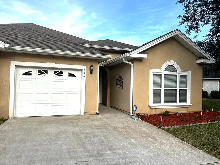 516 Eagle Blvd — Photo 1