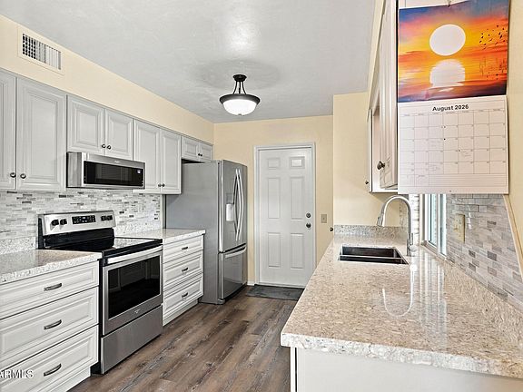 5th image of 10534 W TUMBLEWOOD Drive