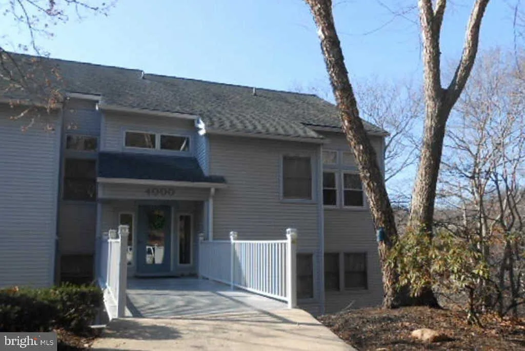 4001 Haley Ct photo 1