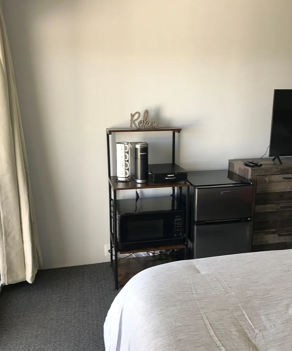 Studio, 432 sqft, $1,100 — Photo 2