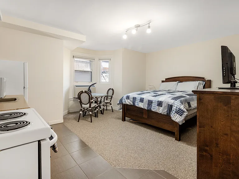 467 Slater St — Photo 36