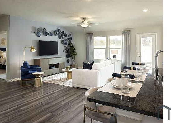 2nd image of 506 Regency Ct