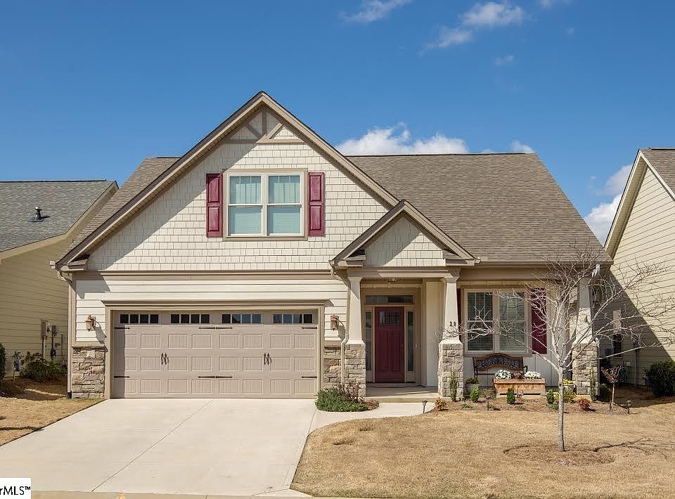 1st image of 20 Briarhill Dr