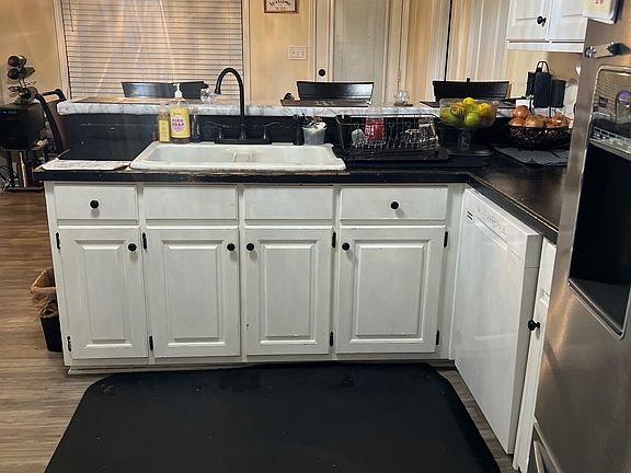 4th image of 139 Rainwater Ct