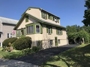 28 Henry St, Saugus, MA 01906