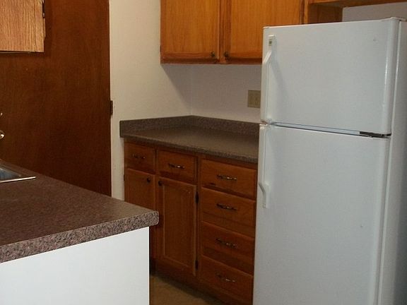 5th image of 126 S Franklin St #3946291