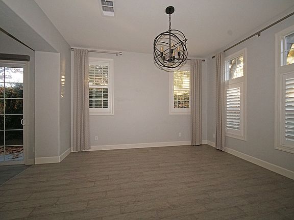 4th image of 1125 London Pl