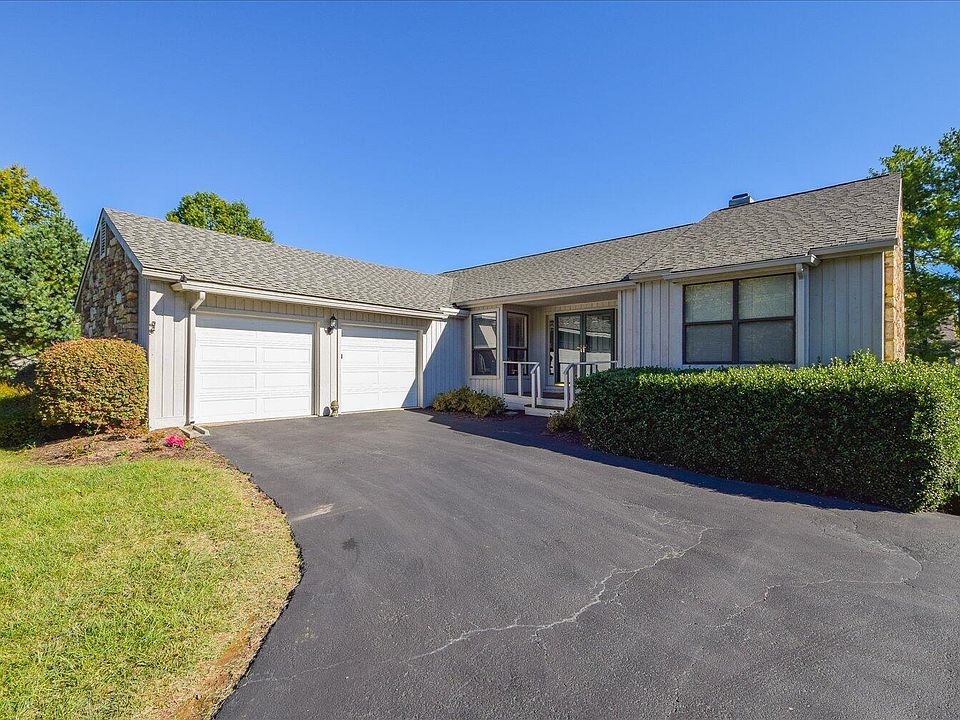 1936 McVitty Rd, Salem, VA 24153 Zillow