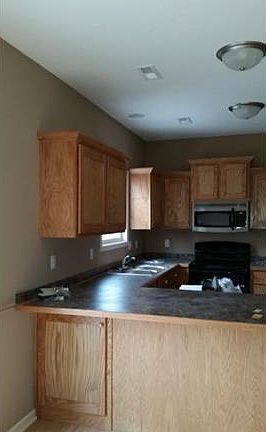 2nd image of 746 Michigan St