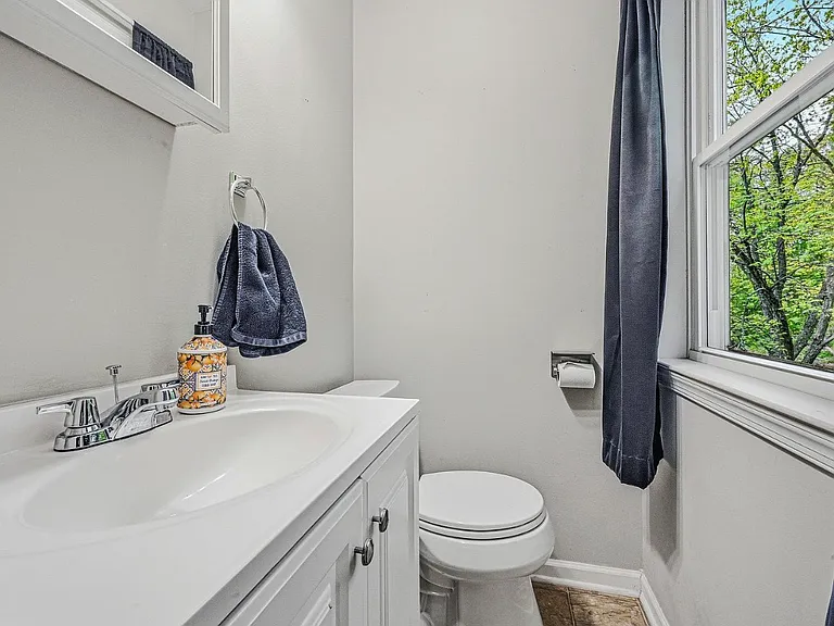 1 Waltham St — Photo 17