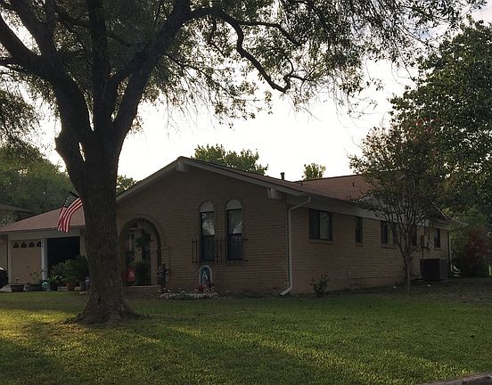 3rd image of 249 Ralston