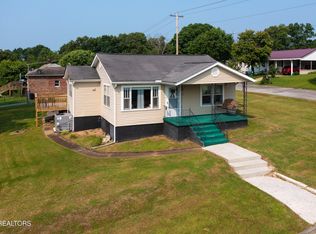 102 O St, Lenoir City, TN 37771