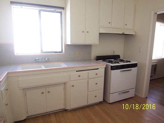 4th image of 304 1/2 E Orlando Way