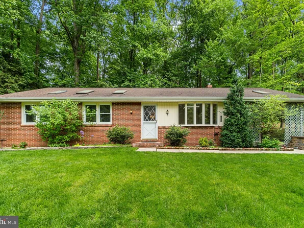2933 Pinewick Rd, Ellicott City, MD 21042