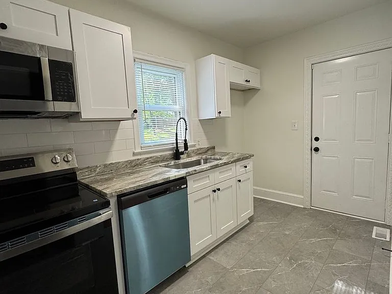1111 Bridges Dr — Photo 14