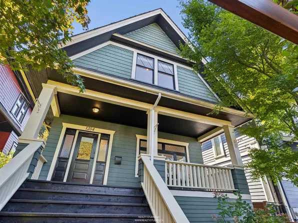1204 E 14th Ave, Vancouver, BC V5T 2P3